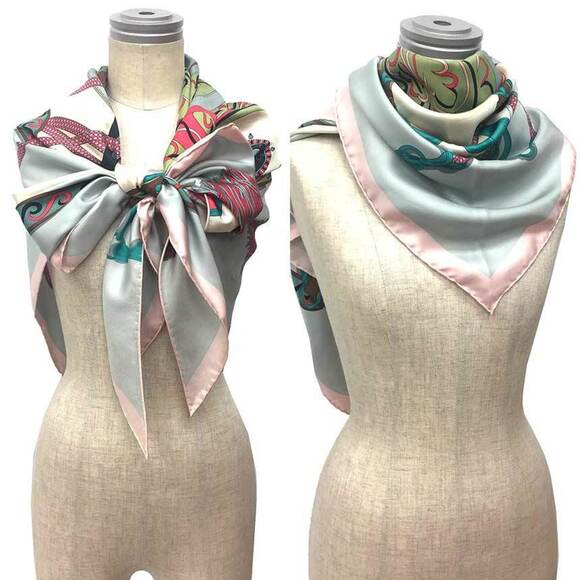 HERMES Scarf - Picture 2 of 3